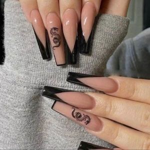 Press-on nails glue-on nails